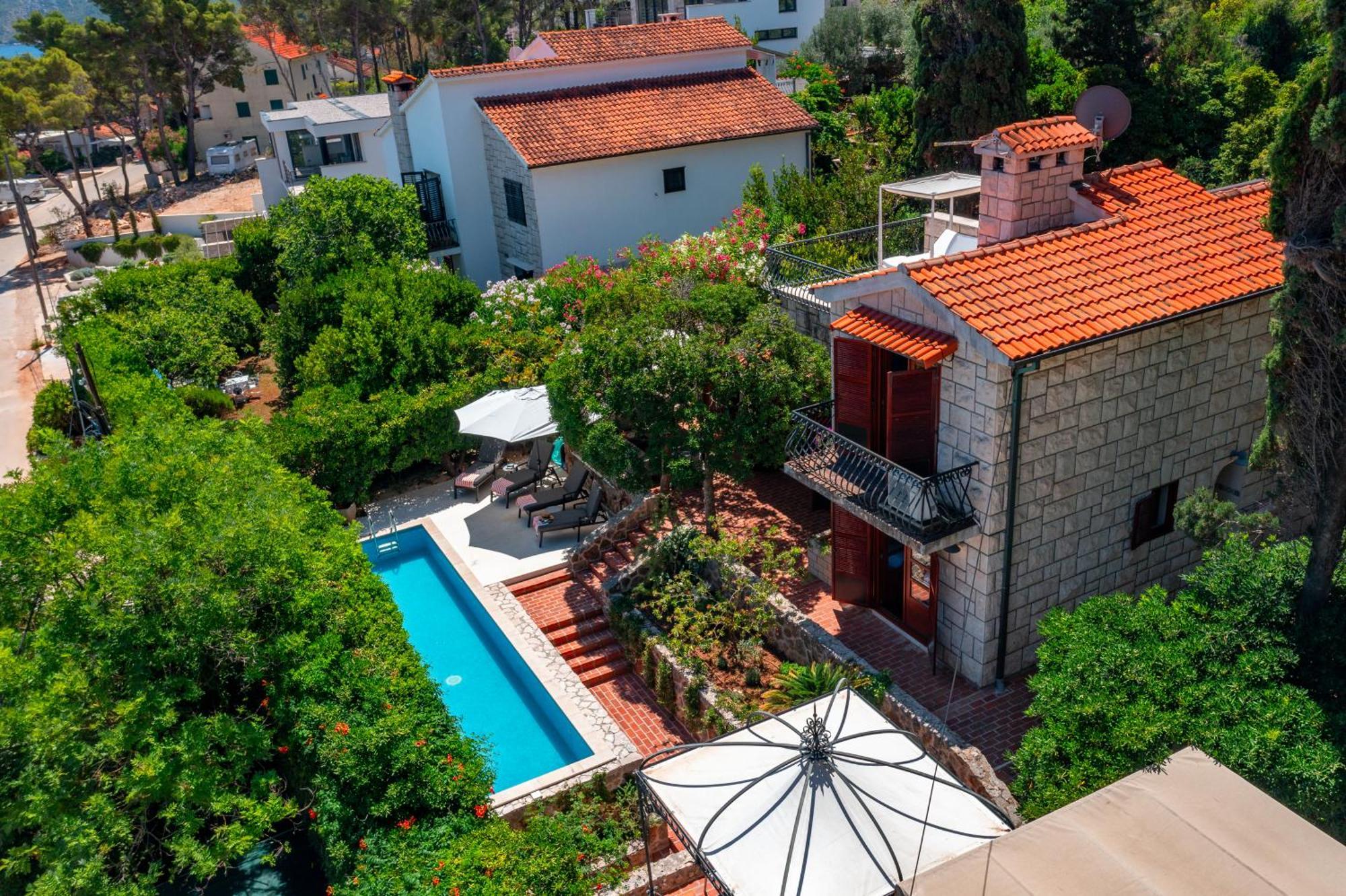 Gallus - Jelsa, Hvar * Jelsa (Hvar)
